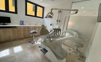 Servera Dental - Dra Carmen Servera
