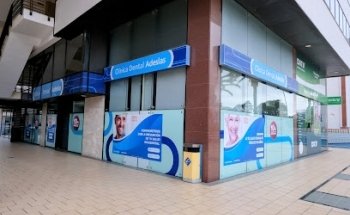 Clínica Dental Adeslas