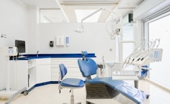 Clinica Dental Luis Naranjo