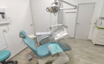 CLÍNICA DENTAL XIANG & SIMÓN 牙康诊所