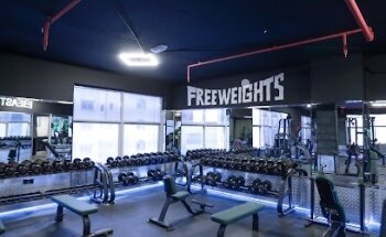 GYM TOWN-Power Arrow Fitness