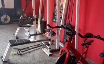 GIMNASIO DE LA ESQUINA