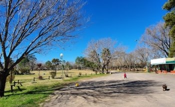 Camping Balneario Carmen De Areco