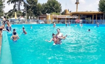 Pileta Los Tanos