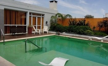 Hotel la calle del Algarrobo