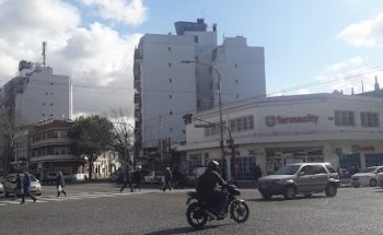 Parque Chas.. Tanque De Agua