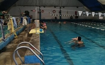 Natatorio Amigos de Villa Luro