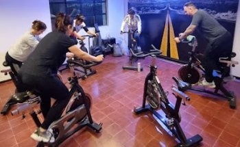 Dembow Club de Fitness