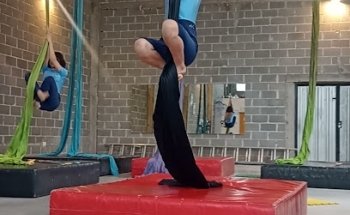 Sumnium Sede de Formación en Acrobacias Aéreas