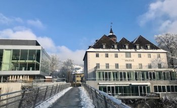 Das Schloss an der Eisenstrasse