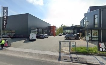 J und J Sportanlagen GmbH