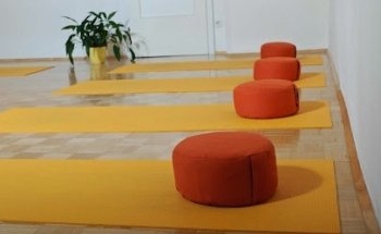 Yoga mit Silvia Metawea