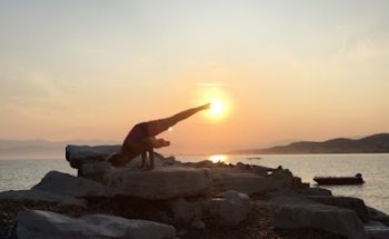 SANTOSHA – Yoga, Ernährung, Fasten