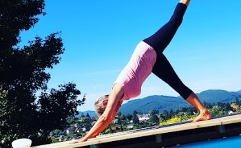 FRAUENYOGA Uschi Durstmüller