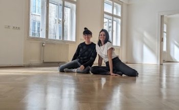 YOGAMELANGE - Ashtanga - Vinyasa - Flow - Yoga