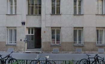 Just a Yoga Class by @zgung