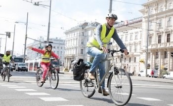 Schulterblick - The Vienna cycling school