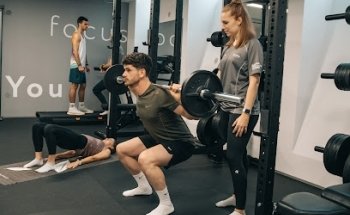 focusYou 1170 | Praxis für Physiotherapie, Ergotherapie, Massage, Ernährung, Bike Fitting und Sportpsychologie