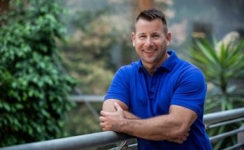 Med. Heilmassage & Personal Training in Wien | Thomas Sackl | FIT MIT TOM