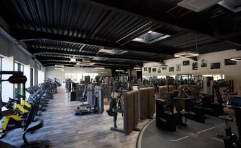 Morefit | Premium und Basic Fitnessstudio in Gleisdorf