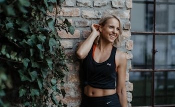 Minjor - Claudia Kolanda - Group Fitness & Holistic Personal Trainer Salzburg