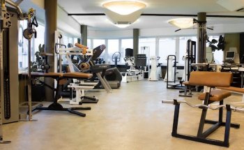 sportssupport Aiglhof Fitnessstudio - by laux