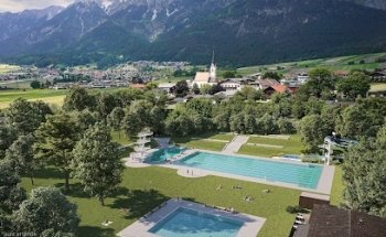 Schwimmbad Hall i. T.