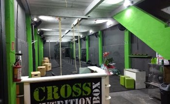 Cross Nutrition Box Santos