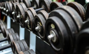 Academia Play Fitness