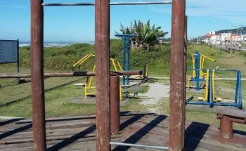 Academia ao Ar Livre Da Praia da Vila