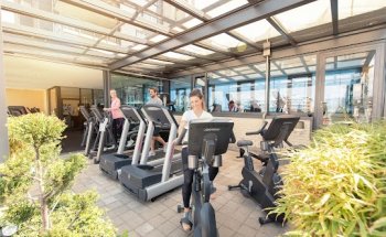 AuraVita Health Club & Day Spa