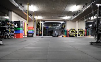 Golden House Boutique Studio