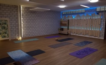 Breathing Yoga Studio - Loreto Gehri Duarte
