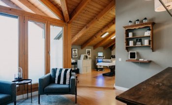 FH Health & Lifestyle Lounge Wallis