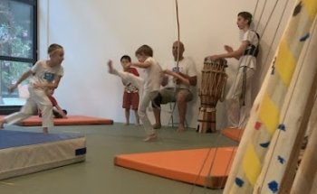Atelier Marimbondo Capoeira