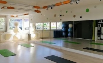 Studio Dance-fit by Cindy