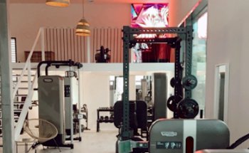DGYM & CAFÉ – Fitness, EMS Training & Café in Horn