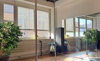 Dayuma - Pole & Acrobatics