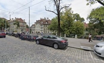 Iyengar Yoga Doris Baumgartner