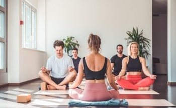 Yoga Wollerau