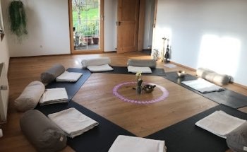 Art Yoga Studio – Praxis für Körper- & Energiearbeit