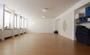 PowerQi - Yoga, Pilates & more