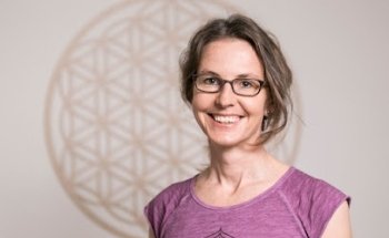 Essenz Yoga - Claudia Benker