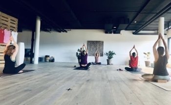 Yoga mit Corinna (Yoga in Flims)