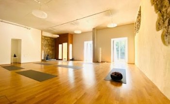 Namaste Yoga Baden RYT 500h+