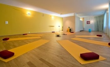 Apana Yoga Center