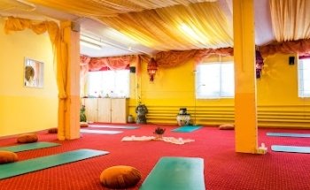 Joshua - Yoga Studio