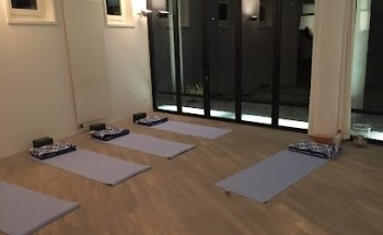 Live Bright Yoga