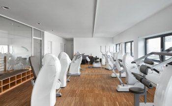 LIFE - Swiss Health Club