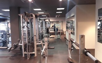 SH FITNESS HARDLINE GYM